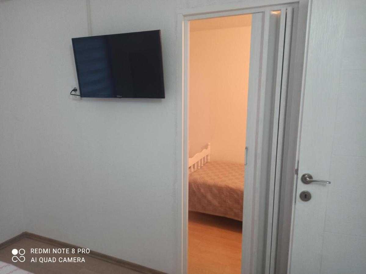 Ferienwohnung Sunce Apartman Bratkovice 1-8C Drače Exterior foto